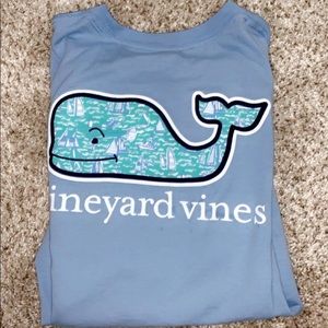 vineyard vines t shirt